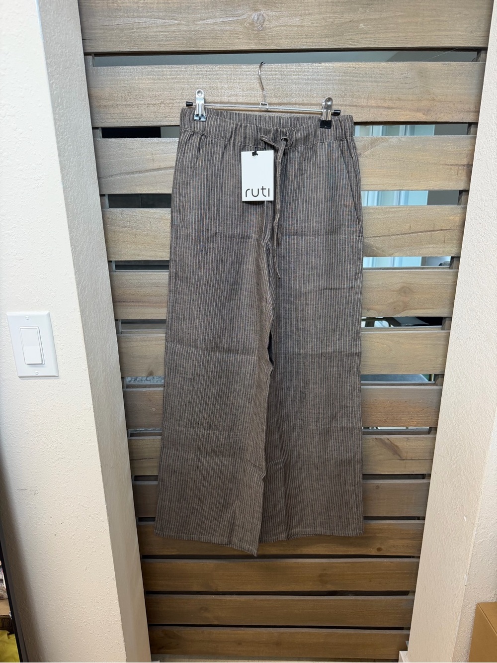 NWT, Ruti Pull-on Wide Leg Linen Pant